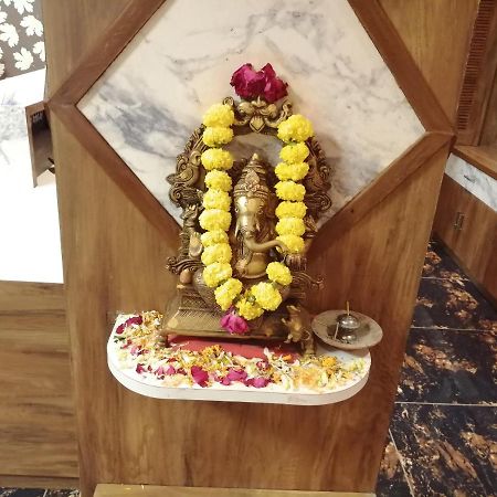 Hotel Golden City Vadodara Luaran gambar