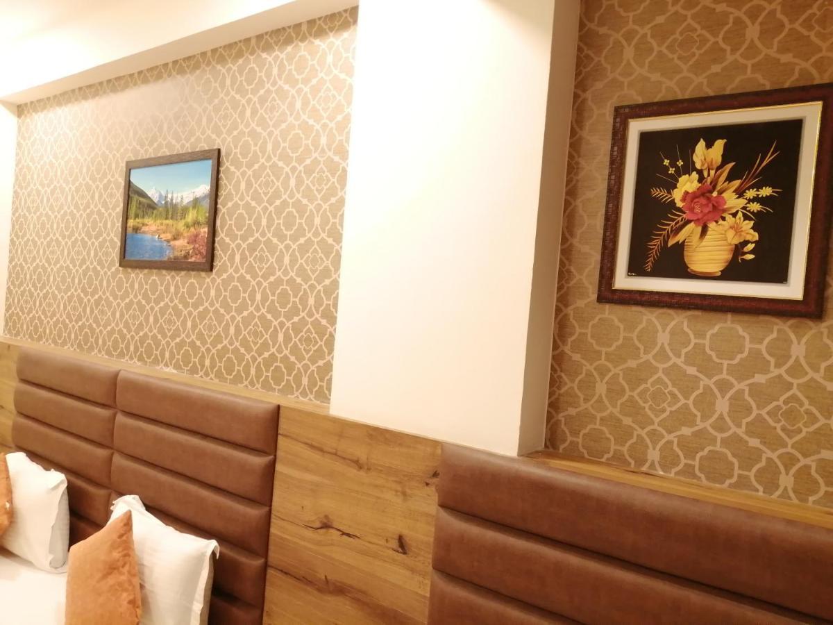 Hotel Golden City Vadodara Luaran gambar
