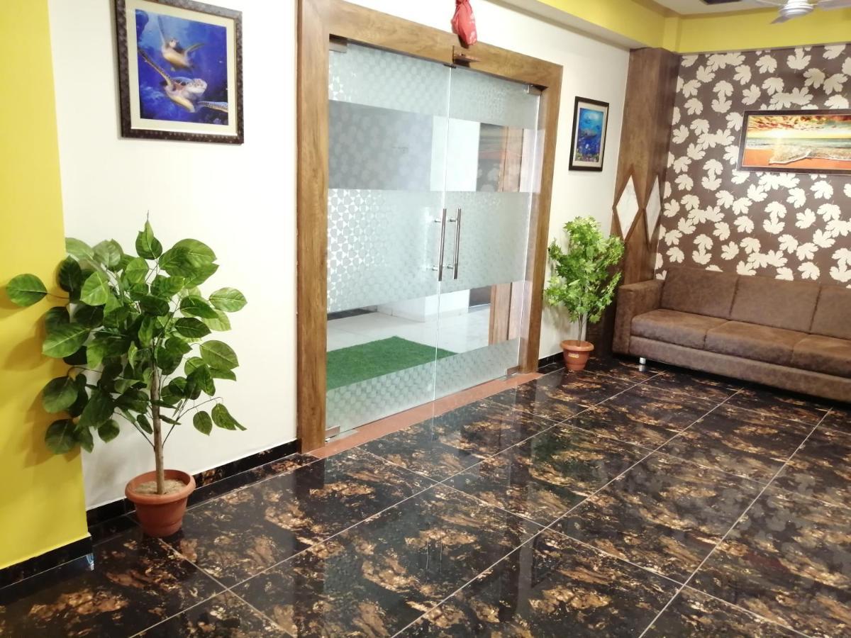Hotel Golden City Vadodara Luaran gambar